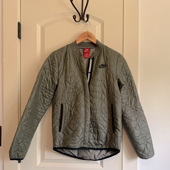 Nike Women's Quilted Bomber Jacket - Sage Green XS - Picture 1 of 4